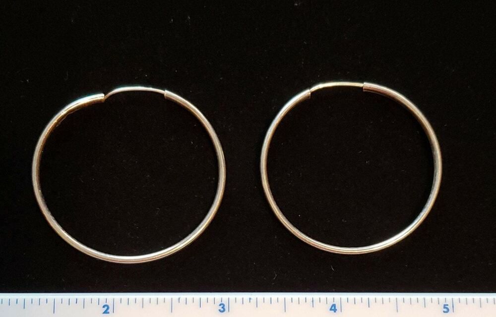 Vintage Sterling Silver Hoop Pierced Earrings Thin 3/4" 1970s boho, Round sp-28